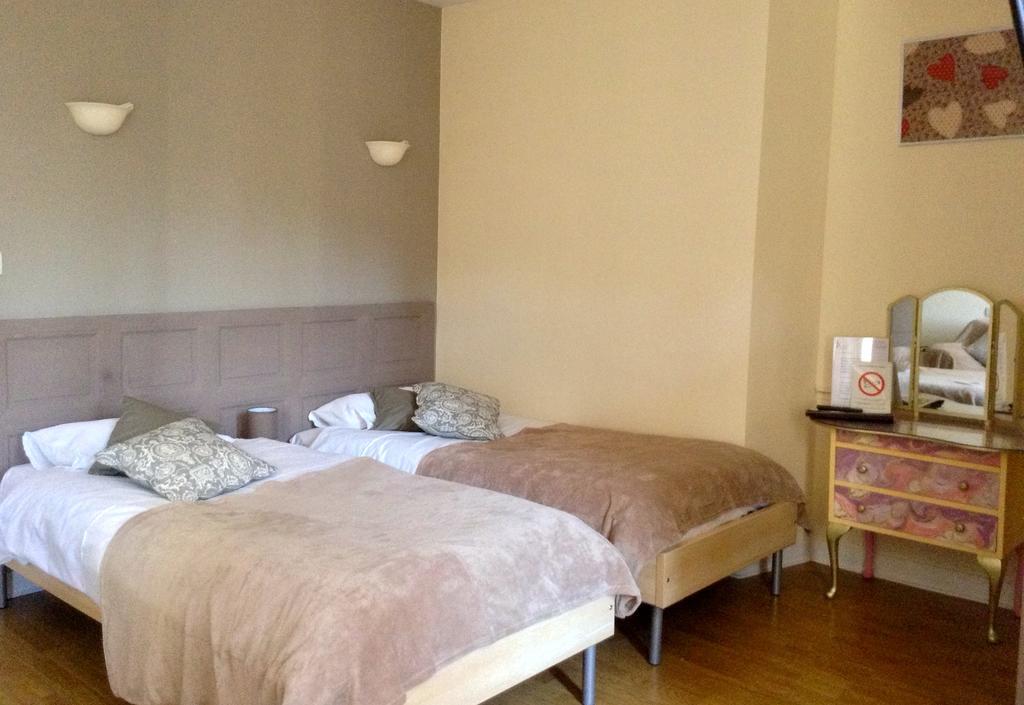 L'Hotel Du Perigord Aubeterre-sur-Dronne Εξωτερικό φωτογραφία