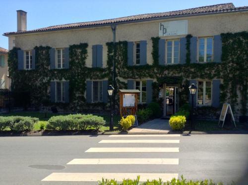 L'Hotel Du Perigord Aubeterre-sur-Dronne Εξωτερικό φωτογραφία